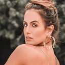 Ex-BBB Carol Peixinho tira a blusa e posa de topless em clique quente: "Tacando fogo" - Reprodução/Instagram