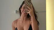 Ex-BBB Larissa Tomásia elege fio-dental milimétrico e barriga negativa choca: "Delícia" - Reprodução/Instagram