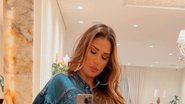 Sequinha, Simone posa de macacão jeans e cinturinha surpreende - Reprodução/Instagram