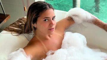 Ex-BBB Viih Tube surge completamente nua em banheira de luxo e brinca: "Dia de banho" - Reprodução/Instagram