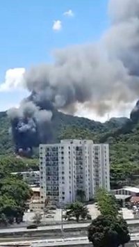 Incêndio destrói estúdio da Globo no Rio