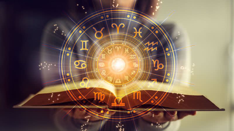 A astrologia traz informações dos arquétipos da humanidade (Imagem: Thanumporn Thongkongkaew | Shutterstock)