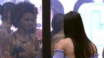 BBB22: Larissa dá aviso à Natália sobre explosões: "Tem que se controlar" - Reprodução/TV Globo