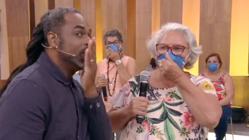 Senhorinha solta palavrão ao vivo no 'Encontro' e gera constrangimento - Reprodução/TV Globo