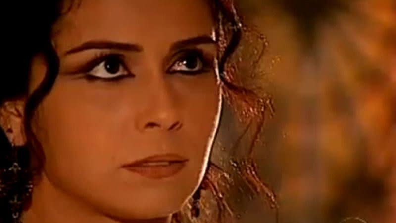 Após fugir da casa do tio, Jade bate na porta do marido desesperada e é recebida com desprezo; confira o que vai rolar - Reprodução/TV Globo