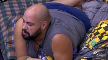 Tiago Abravanel revela que já namorou 3 mulheres e relembra ex - Reprodução/Globo