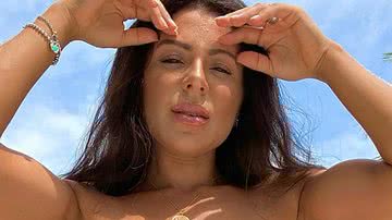 Ousada! Andressa Miranda abaixa o biquíni e provoca com marquinha de sol à mostra: "Que espetáculo" - Reprodução/Instagram