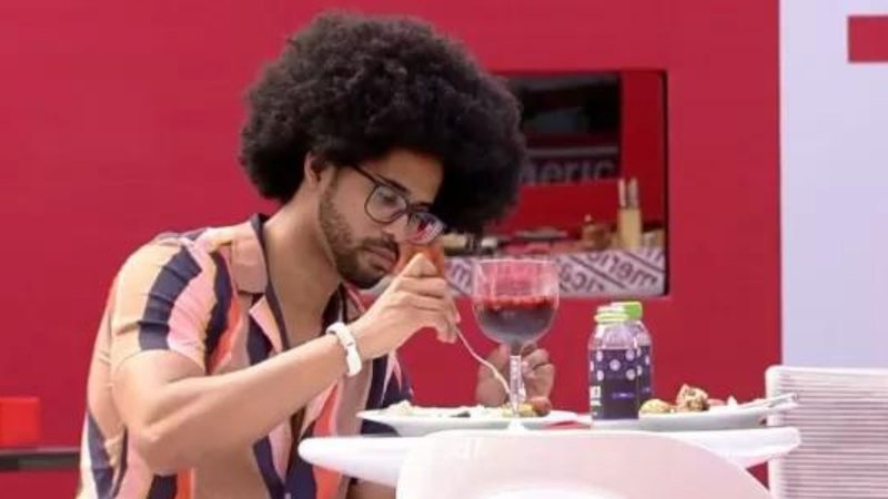 BBB22: Deslocado, Luciano almoça sozinho durante churrasco:  "Coitadinho" - Reprodução/TV Globo