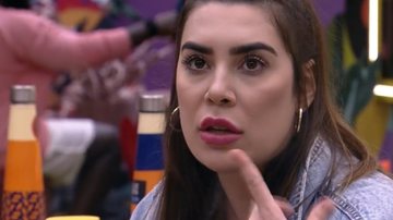 BBB22: Naiara escuta deboches e promete confusão: "Não me tira de louca" - Reprodução / TV Globo