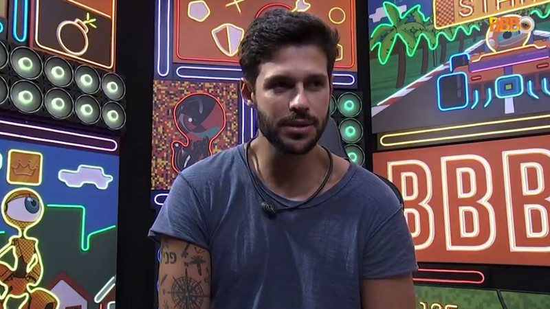 BBB22: Emparedado, Rodrigo se tacha de perseguido: "Todo mundo se uniu contra mim" - Reprodução/TV Globo