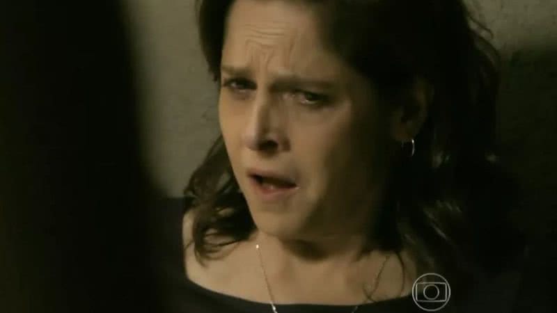 A tia de Cristina será pressionada a ir para cama com o malandro e tentará fugir de todos os jeitos; veja - Reprodução/TV Globo