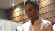 Esposa de Leonardo surge trabalhando e tênis de R$ 4,7 mil rouba a cena: "Uma pessoa que se valoriza" - Reprodução/Instagram