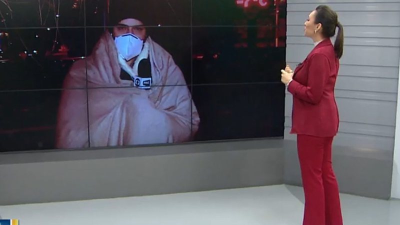Repórter da Globo usa cobertor durante entrada ao vivo ao enfrentar -7ºC: "A gente não dá conta" - Reprodução/Instagram