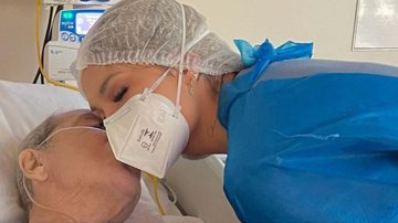 Virgínia Fonseca ganha beijo do pai que está internado na UTI: "Eu te amo muito" - Reprodução/Instagram