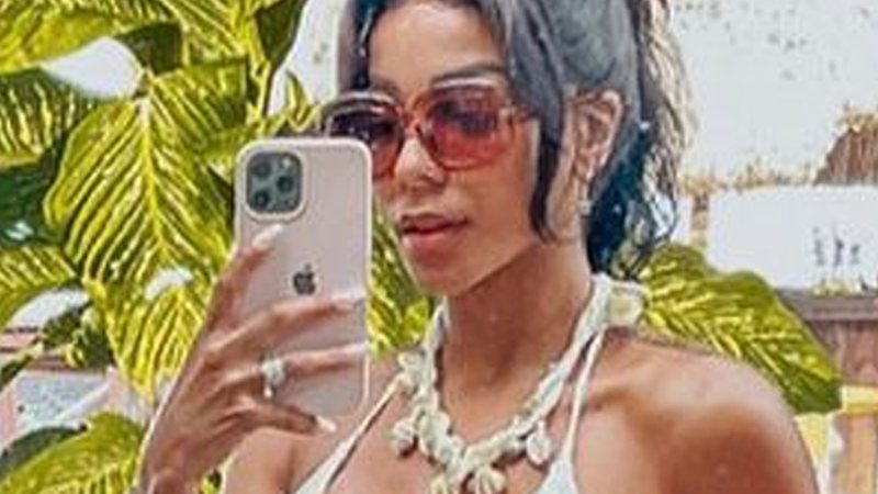 Brunna Gonçalves arrasa com biquíni branco no Caribe - Reprodução/Instagram