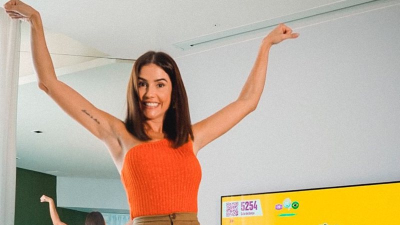 Deborah Secco surge dançando junto da herdeira e encanta fãs - Instagram