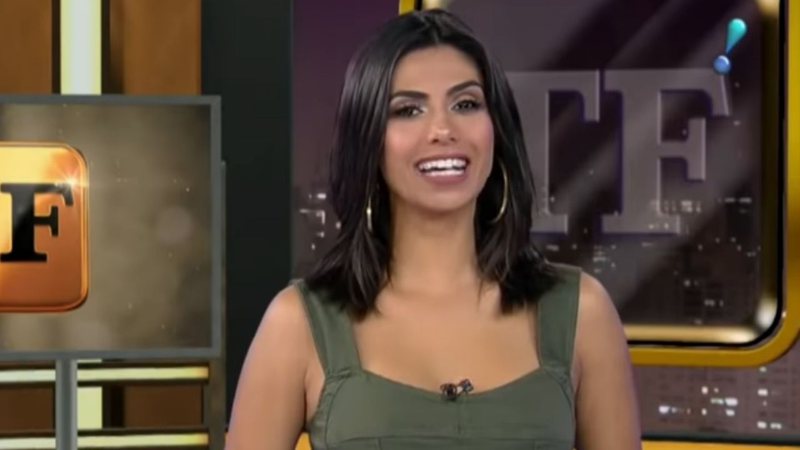 Flávia Noronha pede demissão da RedeTV! após 13 anos e já tem contrato com outra emissora: "Muita alegria" - Reprodução/RedeTV!