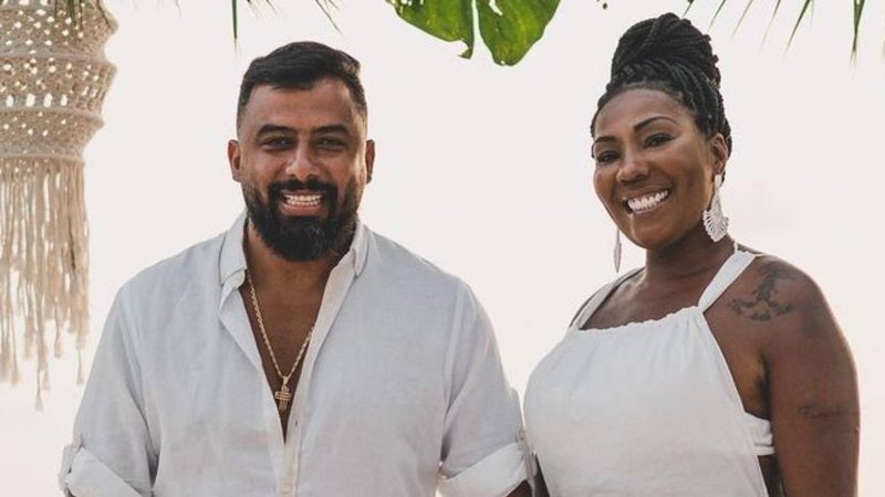Mãe de Ludmilla se casa com segurança bonitão da filha durante viagem no Caribe: "Sou apaixonado por você" - Reprodução/Instagram