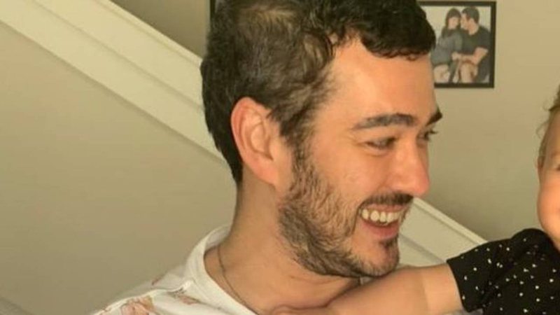 Marcos Veras resgata clique da infância e semelhanças físicas com o filho surpreendem a web: "Muito parecidos" - Reprodução/Instagram