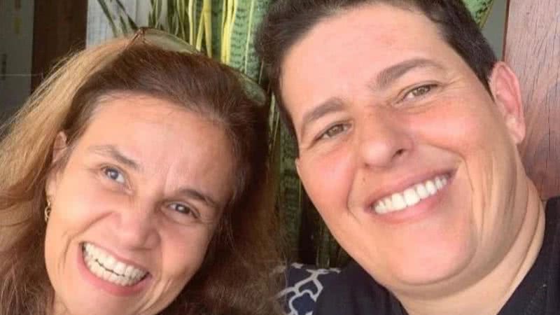 Adriane Bonato e Claudia Rodrigues irão se casar em breve, anunciou a empresária nesta quarta-feira (22) - Reprodução/Instagram