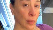 Claudia Raia dispensa maquiagem e deixa bumbum aparecer no espelho - Reprodução/Instagram