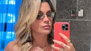 Flávia Alessandra exibe corpão de micro biquíni aos 48 anos - Reprodução/Instagram
