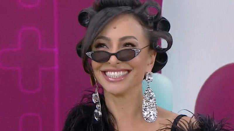 Sabrina Sato vira assunto com look diferentão no 'Mais Você' - Reprodução/TV Globo