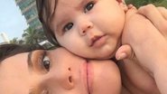 Deborah Secco posa fofa com a filha, Maria Flor - Reprodução Instagram