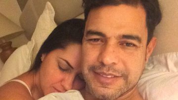 Zezé Di Camargo e a namorada Graciele Lacerda foram parar em um bordel - Instagram