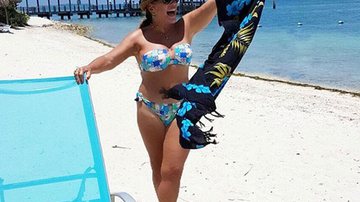A atriz se divertiu com o sol, o mar, as piscinas e a família na cidade da Flórida - Instagram
