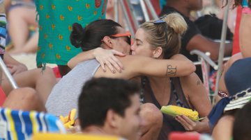 Danielle Winits e André Gonçalves beijam muito - Dilson Silva/AgNews