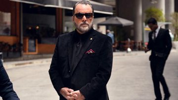 Tony Ramos aparece caracterizado para nova série da Globo, ‘Vade Retro’ - Globo/Ramón Vasconcelos