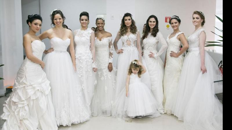 Carol Castelo Branco e filha Sophia abrem desfile de noivas em evento em SP - Fotos: PhotoConcept