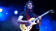 Steve Hackett, ex-guitarrista do Genesis, vem ao Brasil para vários shows - Foto: Divulgação