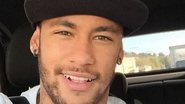 Neymar aparece trocando carinhos com Bruna Marquezine - Reprodução