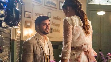 Ema e Ernesto ficam noivos em 'Orgulho e Paixão' - Globo/Paulo Belote