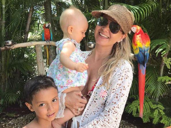 Eliana com os filhos, Manuela e Arthur - Reprodução / Instagram