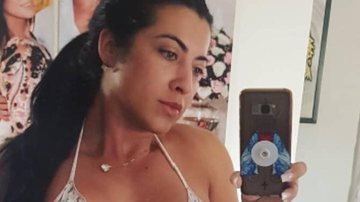 Priscila Pires exibe corpo musculoso nas redes sociais - Reprodução