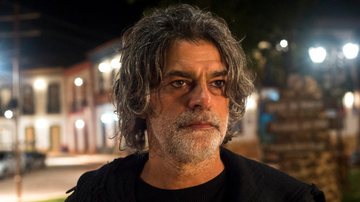 O ator vive o personagem mais misterioso da novela - Divulgação Globo/Estevam Avellar