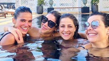 Bruna Marquezine, Mica Rocha, amiga e Fernanda Souza - Reprodução / Instagram