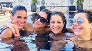 Bruna Marquezine, Mica Rocha, amiga e Fernanda Souza - Reprodução / Instagram