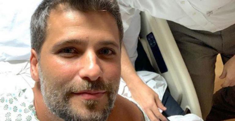 Internado, Bruno Gagliasso recebe carinho da família no hospital: ''Recarregando'' - Reprodução / Instagram