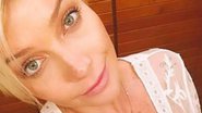 Grávida de seis meses, Luiza Possi capricha no decote e quase mostra demais - Reprodução / Instagram