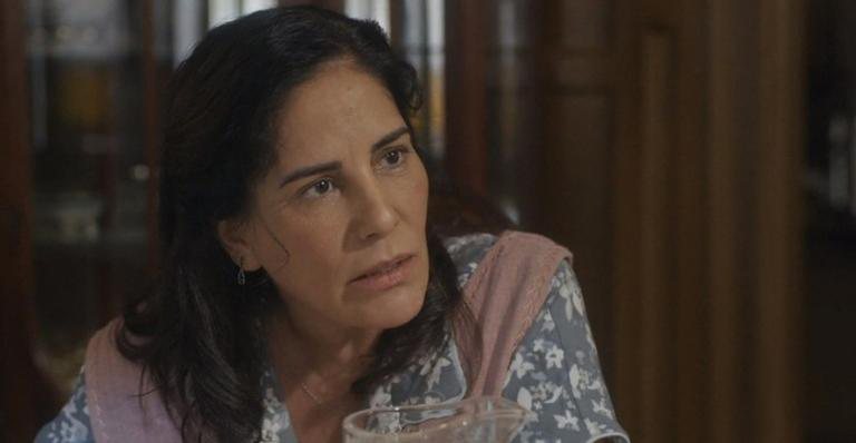 Lola ficará chocada ao descobrir que um dos seus filhos a roubou - TV Globo