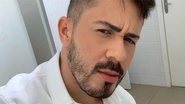 Carlinhos Maia mostra o verdadeiro formato de seus dentes - Instagram