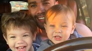 Gusttavo Lima se diverte com os filhos, Gabriel e Samuel - Reprodução/Instagram