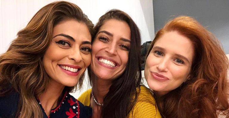 Maria Joana posa ao lado das atrizes, Julia Lund e Juliana Paes - Reprodução/Instagram