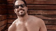 Sem camisa, ator recebe chuva de elogios - Instagram
