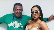 Pai de Anitta faz rara aparição com o filho que acabou de descobrir - Instagram