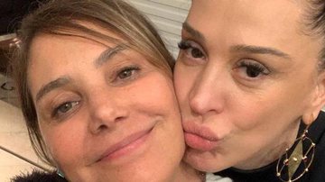 Cláudia Raia posa ao lado de Heloísa Périssé e fala da amizade com a atriz - Reprodução/Instagram
